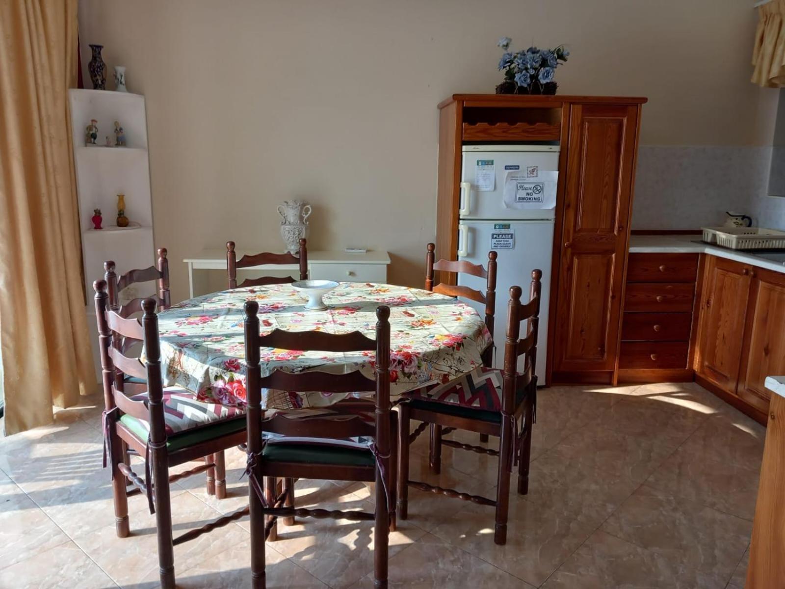 Spacious Apartment In Marsalforn, Gozo Exterior foto